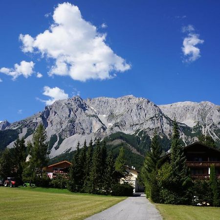 Hotel Gästehaus Soldanella Ramsau am Dachstein Exterior foto