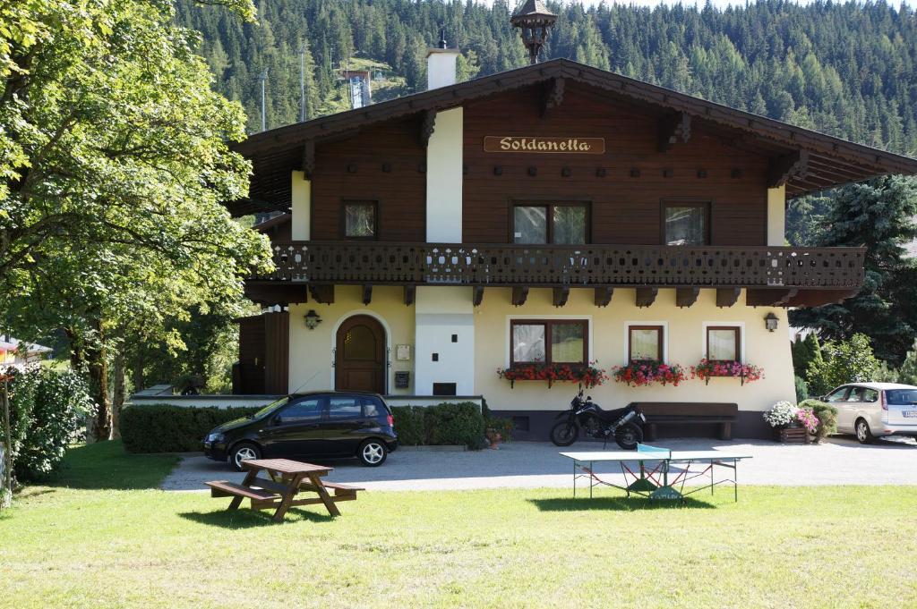 Hotel Gästehaus Soldanella Ramsau am Dachstein Zimmer foto